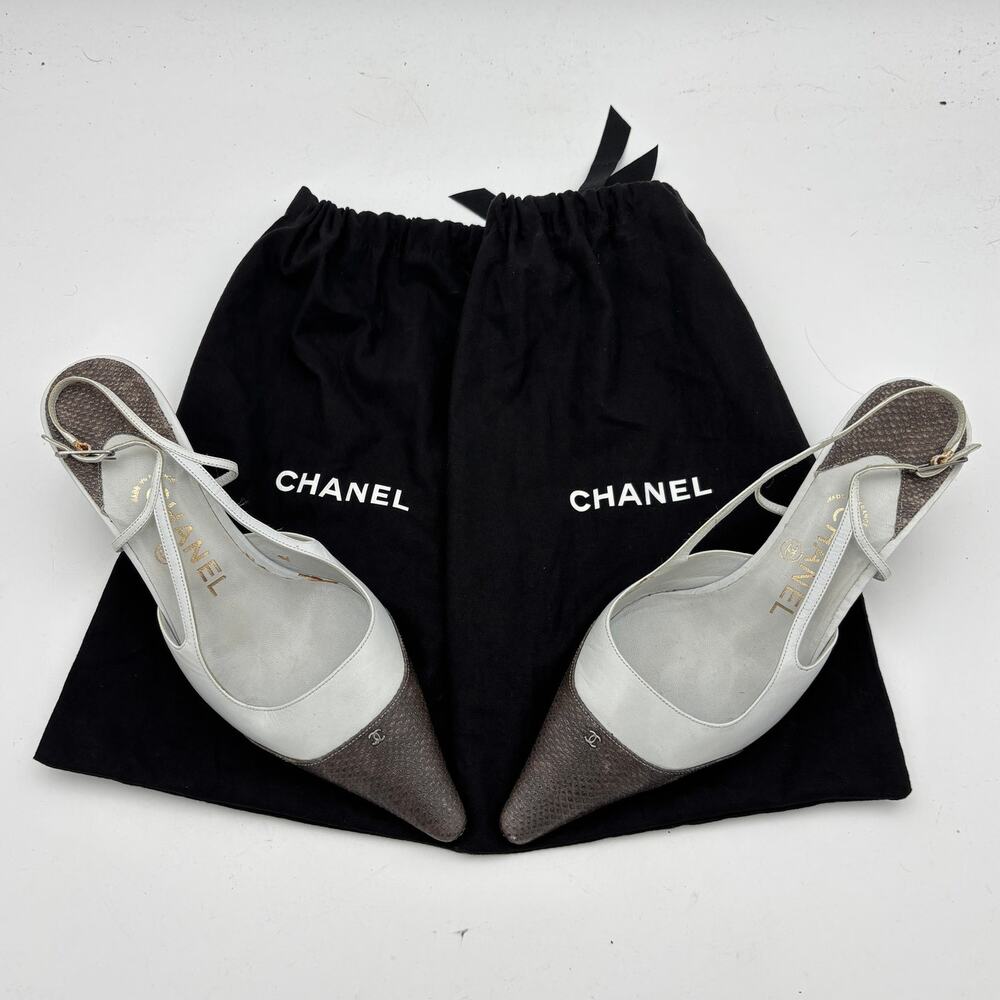 VTG Chanel CC Logo Leather Slingbacks Point Toe Kitten Heels Women's 37.5 US 7.5